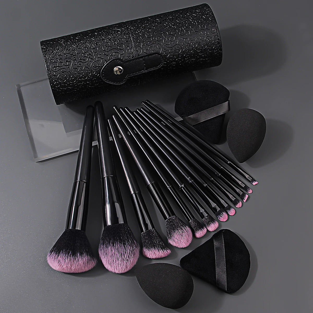 17 Makeup Tools Set 12 Face Makeup Brush Set with Makeup Egg Triangle Powder Puff Makeup Brush Storage Bucket Makeup Tools