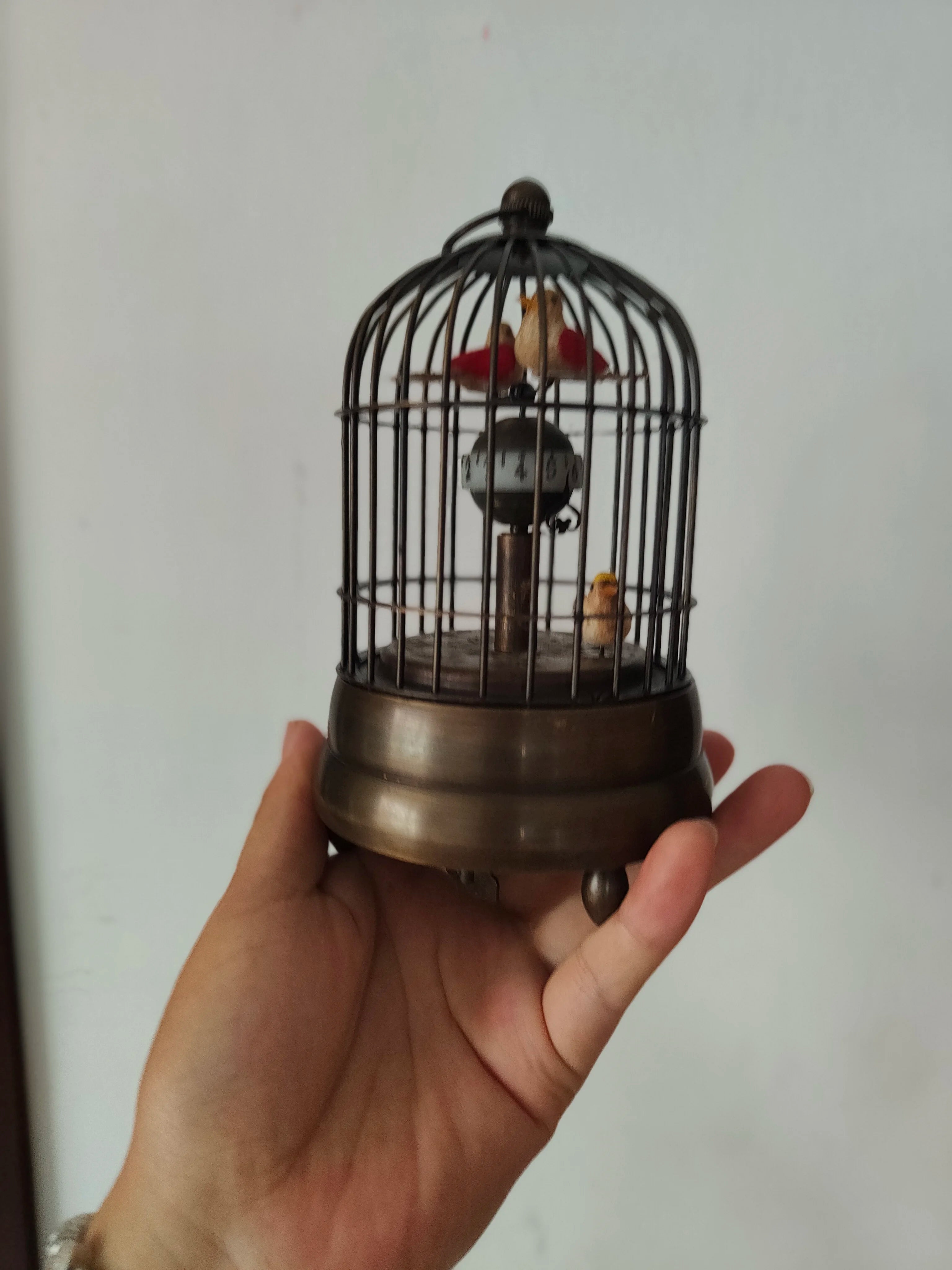 China brass Western clocks birdcage clocks mechanical clocks European retro ornaments collection
